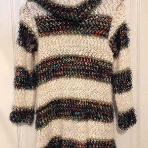 Luxurious Sweater by Studio JPR